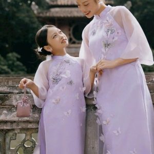 Áo Dài Mẹ Bé Voan Tơ Đính Bướm Xinh Xắn