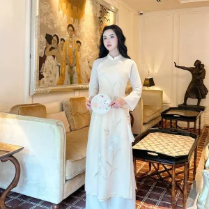 Áo Dài Truyền Thống Vải Lụa Thêu Hoa Sen Nền Nã