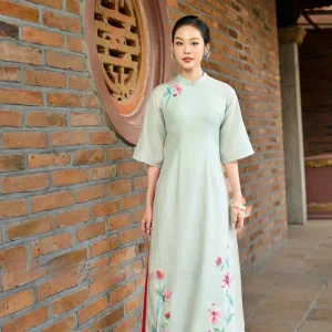 Áo Dài Truyền Thống Vải Lụa Thêu Hoa Xinh Xắn