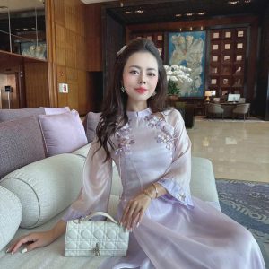 Áo Dài Cách Tân Tơ Mềm Thêu Hoa Tím