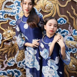 Áo Dài Mẹ Bé Lụa 3D Trẻ Trung